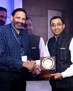 Dr. Ramneesh Garg